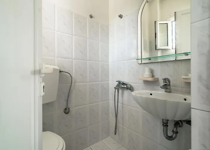 Angela Partial Sea View 6 Πανσιόν