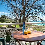 Angela Partial Sea View 6 * 劳德哈塔