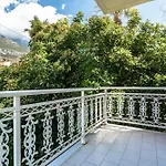 Angela Partial Sea View 6 *