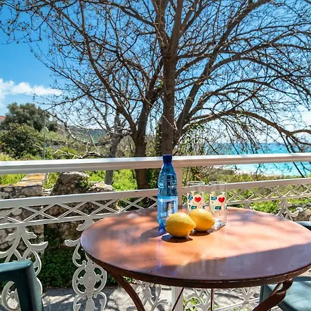 Angela Partial Sea View 6 * 劳德哈塔